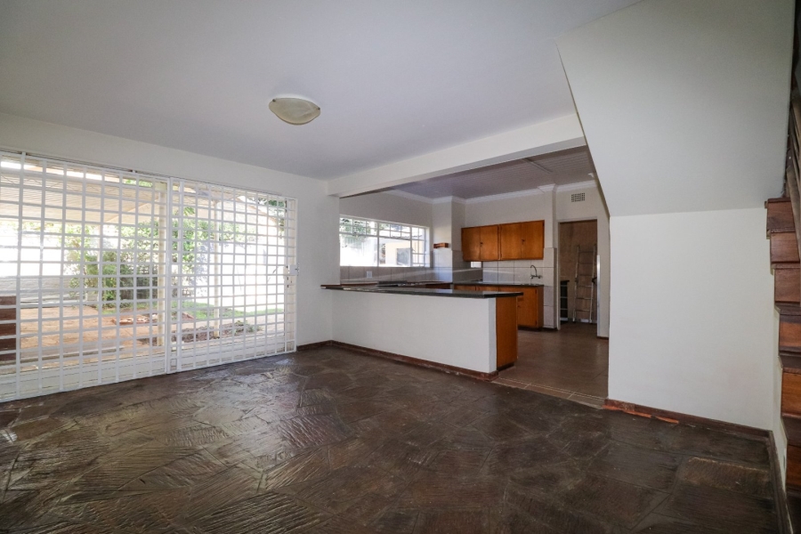 To Let 4 Bedroom Property for Rent in Flamwood North West